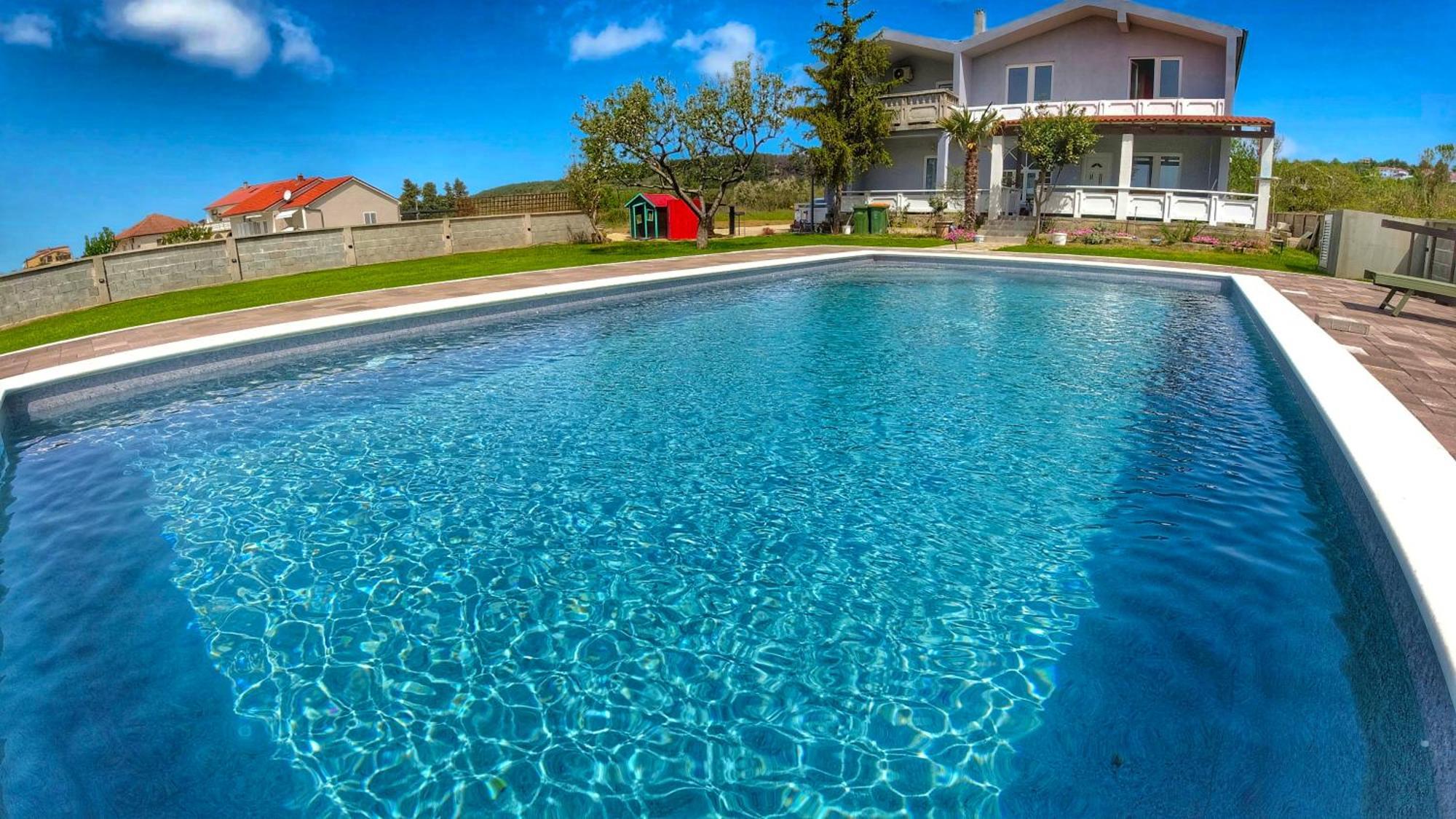 Willa House Rose With Garden And Pool Ljubač Zewnętrze zdjęcie